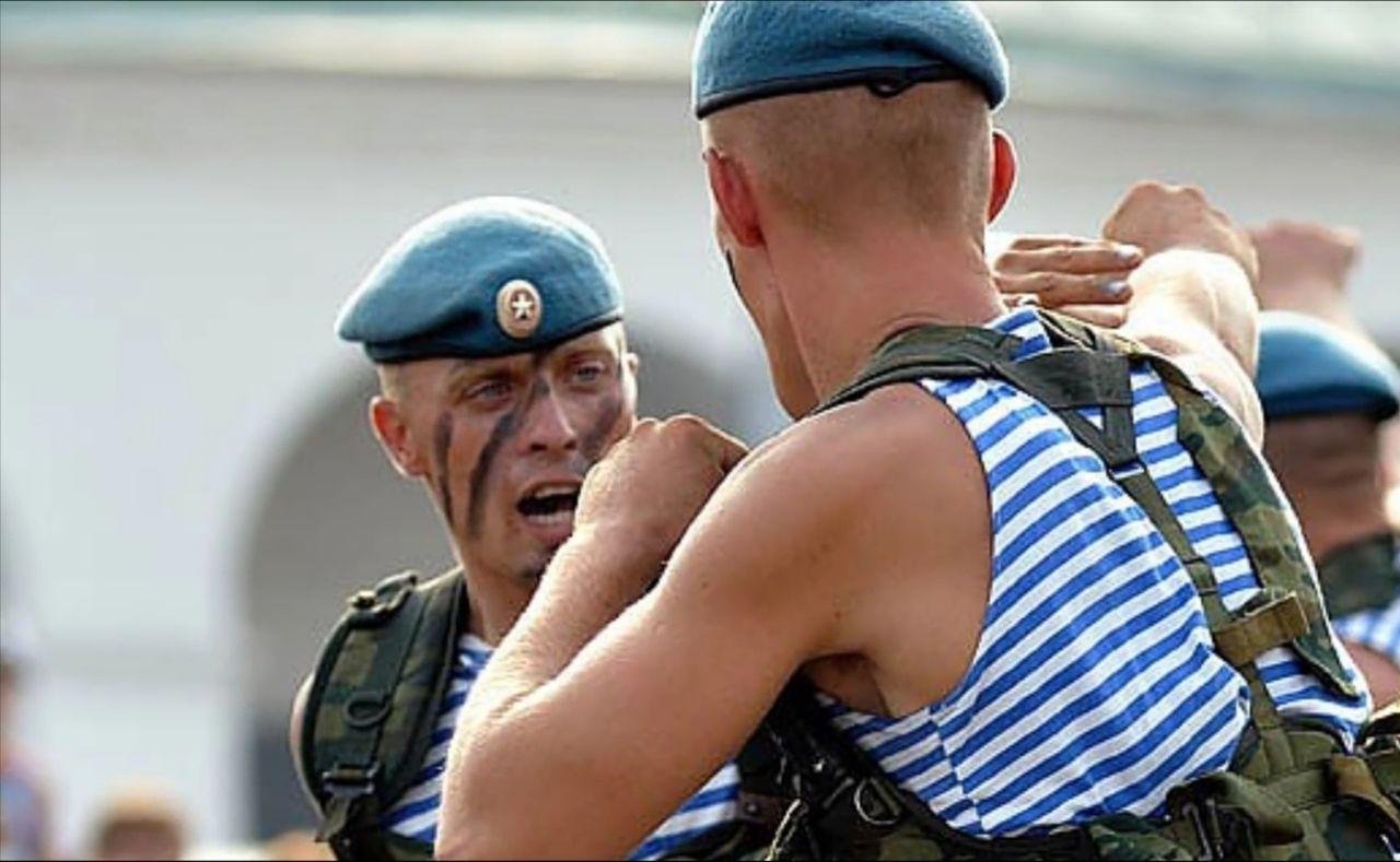 Десантники и вдв разница. Войска ВДВ спецназ гру. Спецразведка ВДВ.