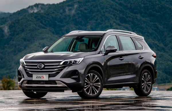 Китайский премиум по цене Skoda Octavia: Почему вместо Mazda CX-5 стоит купить GAC Trumpchi GS5