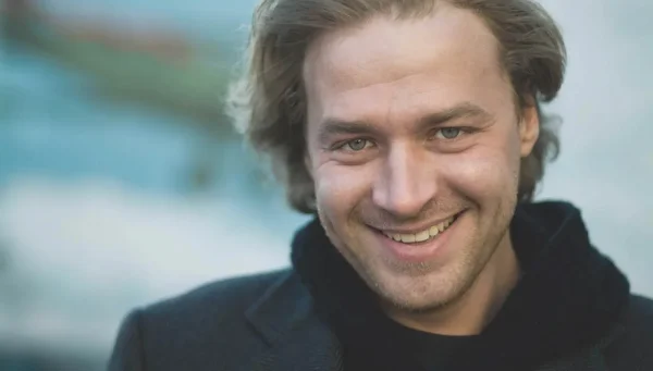 Актёр Алексей Барабаш до сих пор не может забыть предательства жены