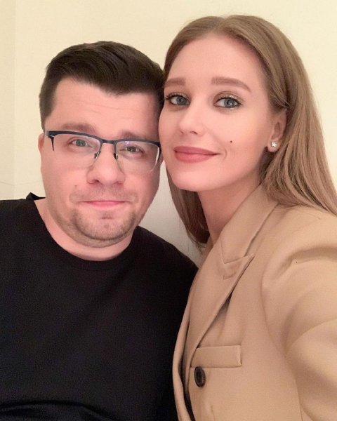 Харламов отрицал, что с экс-супругой Кристиной Асмус расстался из-за ее откровенных съемок; Фото с аккаунта @garikkharlamov в Instagram